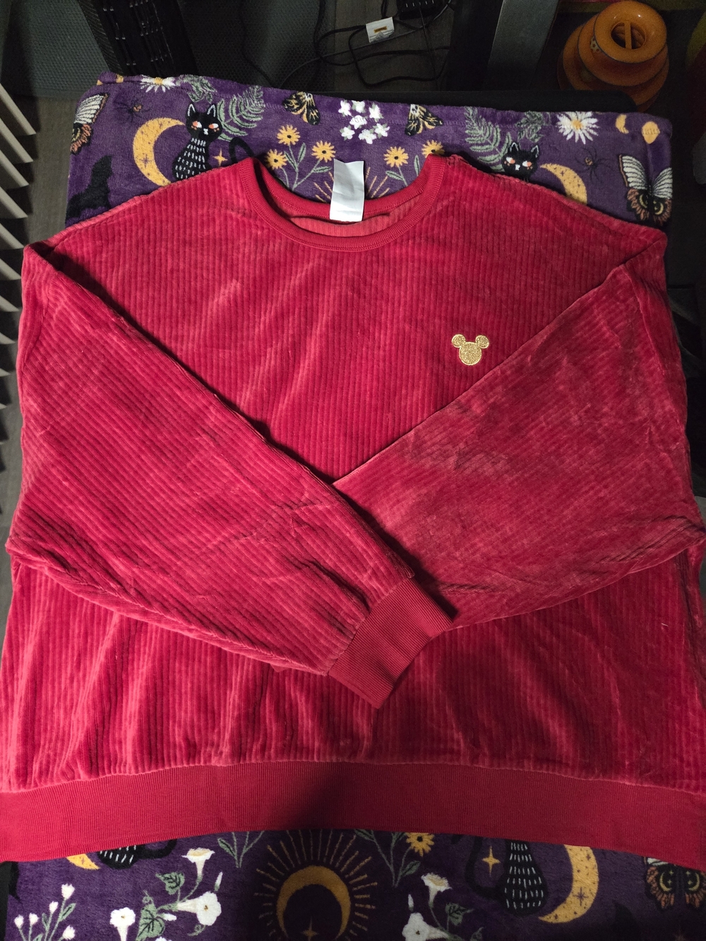 2025 Disney Store Red Christmas Crewneck Sweatshirt with Gold Mickey Patch